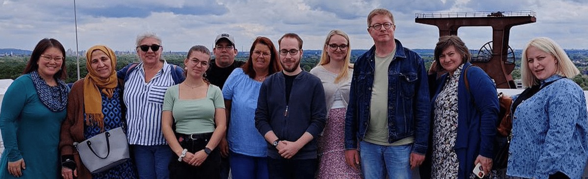 FIM-Team Gruppenfoto auf Zollverein